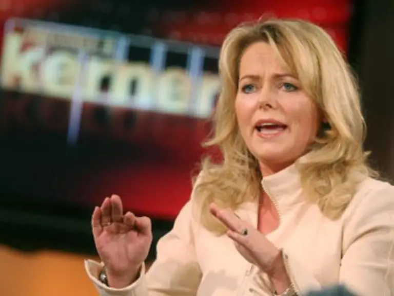 Wer-ist-schuld-daran-dass-die-Frauen-mit-ihrer-Kuechenrolle-nicht-mehr-zufrieden-sind-Die-Achtundsechziger-Die-Nazis-Eva-Herman-weiss-es-nicht-spricht-aber-trotzdem-darueber