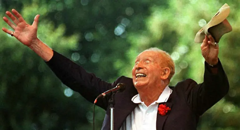er-ist-ein-Charles-Trenet