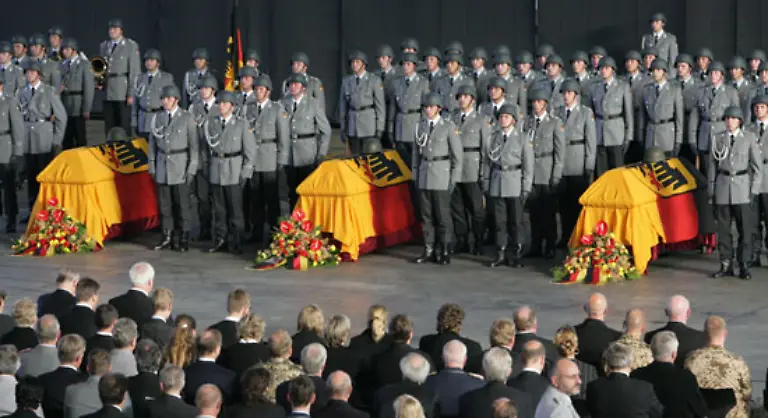 wie-zum-Beispiel-die-Verlaengerung-des-Afghanistan-Einsatzes-der-Bundeswehr