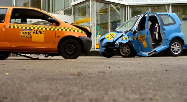 Zum-Vergleich-2007-starben-in-ganz-Deutschland-rund-5030-Menschen-im-Strassenverkehr-die-niedrigste-Zahl-seit-Bestehen-der-Bundesrepublik