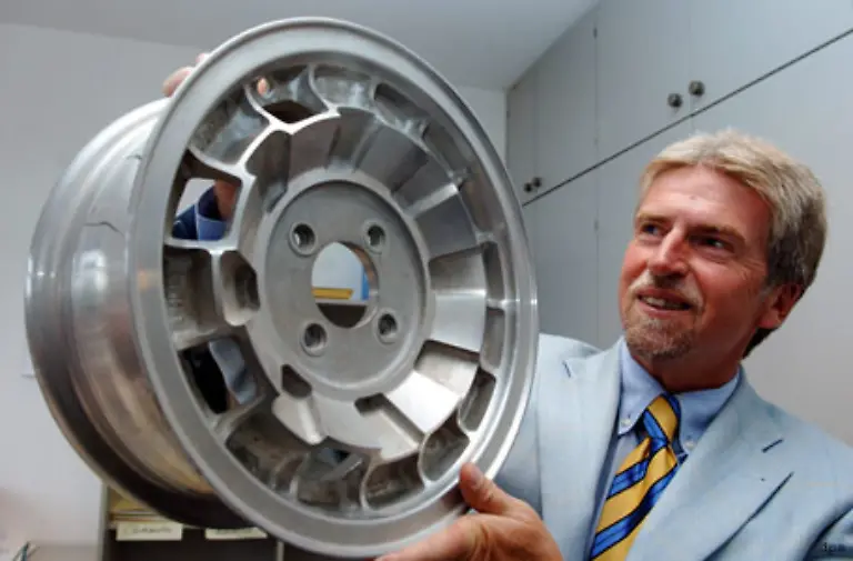 Mit-Blick-auf-die-Verkehrssicherheit-zieht-Praesident-Zinke-ein-positives-Resuemee-Die-Zahl-der-im-Verkehr-Getoeteten-hat-sich-auf-ein-Viertel-reduziert