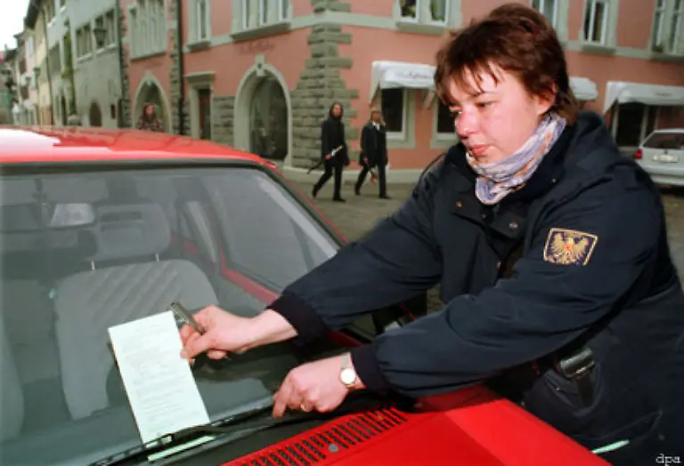 Neben-Fuehrerscheinentzug-und-Bussgeldern-kann-in-solch-harten-Faellen-auch-eine-Gefaengnisstrafe-verhaengt-werden-da-sind-Ordnungswidrigkeiten-wie-Knoellchen-kaum-der-Rede-wert
