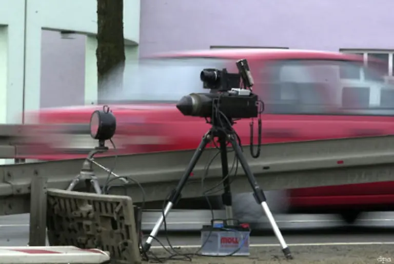 Durch-Alkoholdelikte-auffaellig-gewordene-Fahrer-bilden-allerdings-nur-die-zweitgroesste-Gruppe-der-Verkehrssuender-im-Land-Mit-Abstand-am-haeufigsten-sichern-sich-Raser-einen-Eintrag-im-VZR