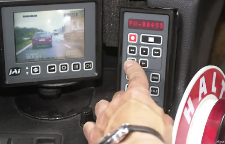 Was-jedoch-nicht-heissen-soll-dass-die-bundesdeutschen-Ordnungshueter-den-Verkehr-weniger-achtsam-im-Auge-behalten