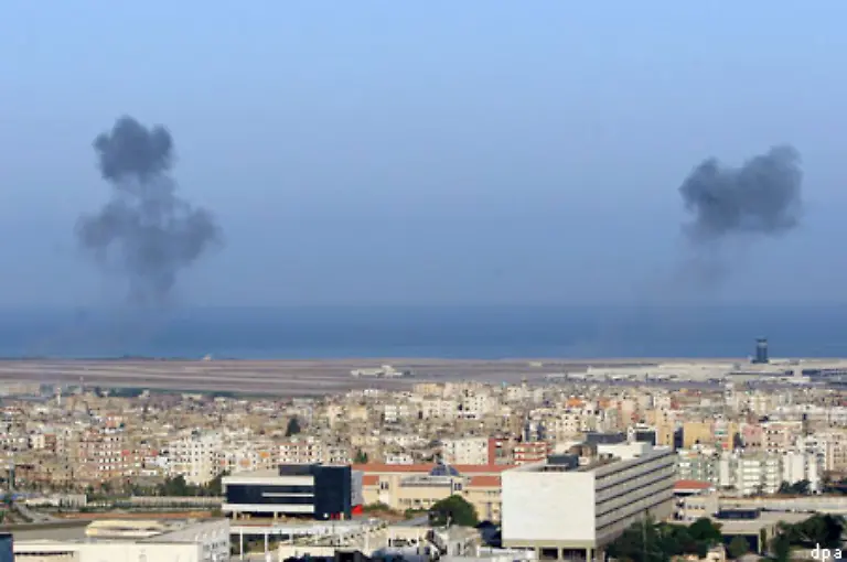 Israel-beginnt-die-Offensive-Angemessener-Preis-Die-israelische-Luftwaffe-bombardiert-den-internationalen-Flughafen-von-Beirut
