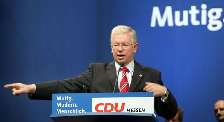 Der-hessische-Ministerpraesident-ROLAND-KOCH-CDU-will-am-27-Januar-zum-dritten-Mal-in-dieses-Amt-gewaehlt-werden