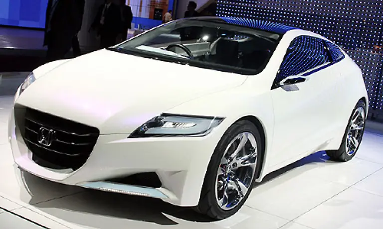 Honda-CR-Z-Eine-Hybrid-Sportwagenstudie-Die-Entscheidung-zur-Serienfertigung-ist-gefallen