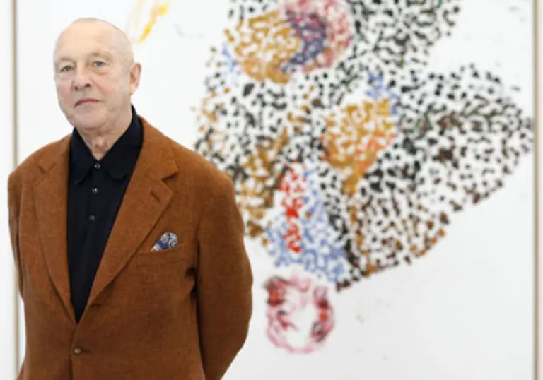 Hier-malt-er-sich-seine-DDR-Vergangenheit-vom-Leibe-und-zeigt