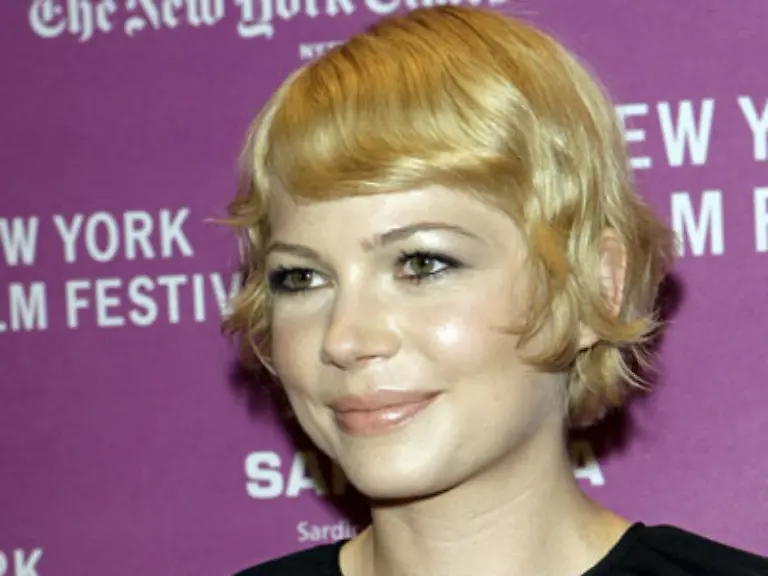 sei-am-Boden-zerstoert-berichtete-der-Internetdienst-tmz-com-unter-Berufung-auf-Bekannte-der-Schauspielerin