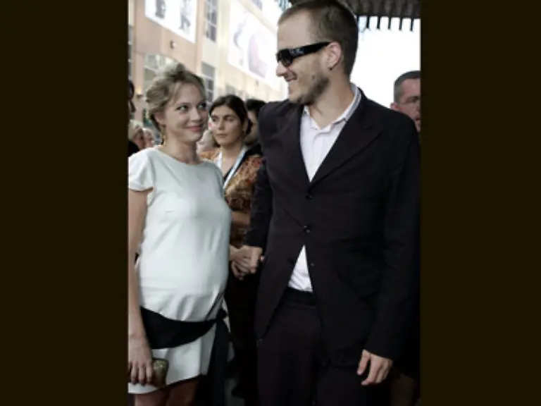 Mit-seiner-Brokeback-Mountain-Kollegin-Williams-hat-Ledger-eine-zwei-Jahre-alte-Tochter-namens-Matilda-Rose