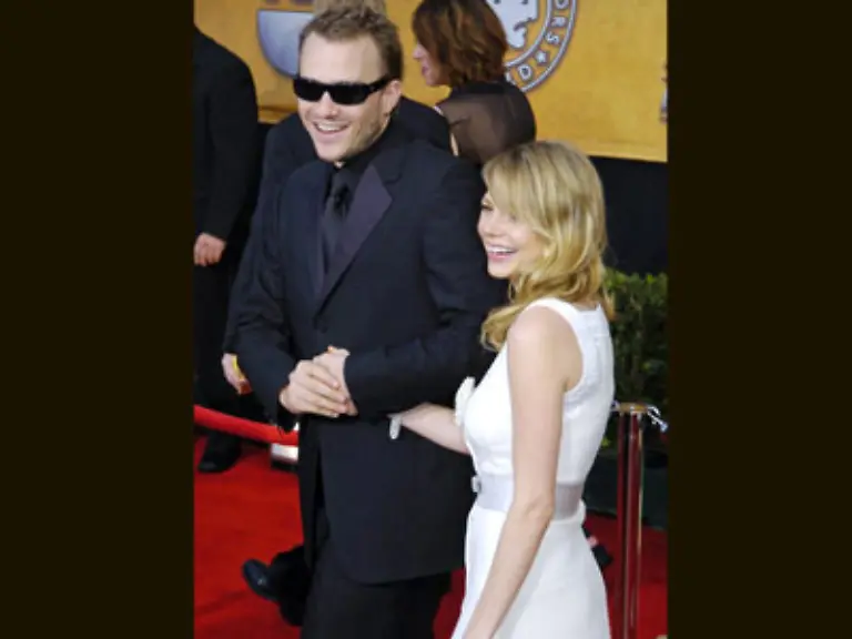 Freunde-dachten-mit-Michelle-seiner-grossen-Liebe-waere-Ruhe-in-das-Leben-des-Frauenschwarms-gekommen