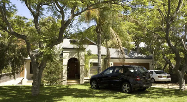 Seine-Fans-sind-fassungslos-und-seine-Eltern-koennen-nicht-glauben-dass-ihr-Sohn-freiwillig-aus-dem-Leben-geschieden-sein-soll