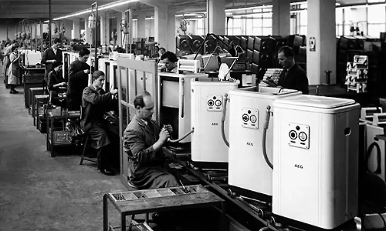 Die-Arbeitnehmer-kaempften-fuer-den-traditionsreichen-Standort-46-Tage-lang-streiken-sie-fuer-den-Erhalt-ihres-Werks-Die-Produktion-sollte-nach-Italien-und-Polen-verlagert-werden