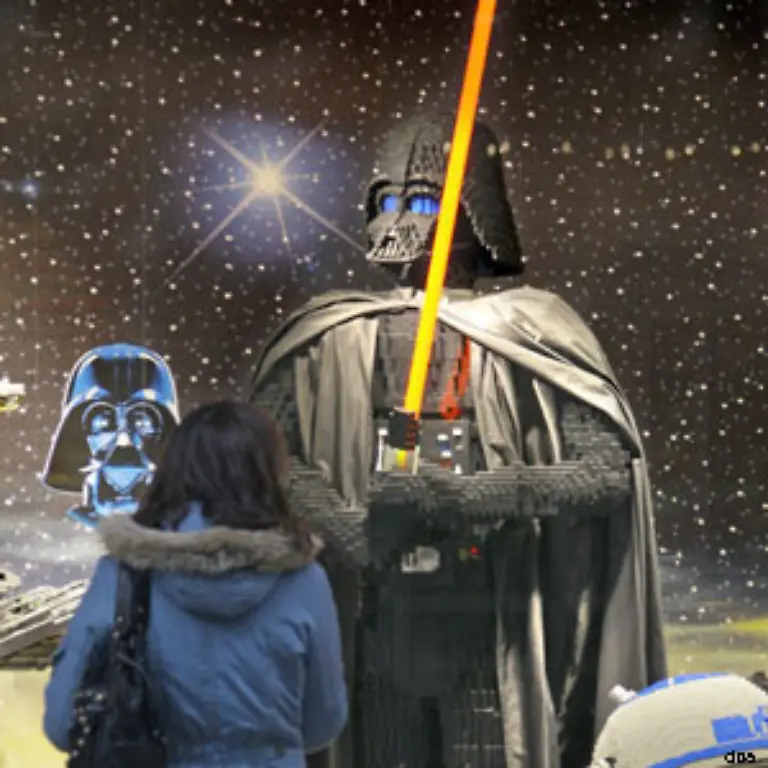 Bauteile-fuer-Weltraum-Abenteuer-wie-im-Kinofilm-Star-Wars-werden-derzeit-besonders-viel-gekauft-sagte-Christian-Korbes-Lego-Chef-fuer-Zentraleuropa