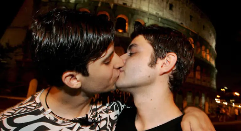 In-der-Global-World-of-Sex-finden-die-High-Performer-schnellen-unkomplizierten-Zugriff-auf-eine-weit-gefaecherte-Spielwiese-um-unverbindlichen-zwanglosen-Sex-ohne-Liebe-und-tiefer-gehende-Gefuehle-zu-erleben-Spass-pur