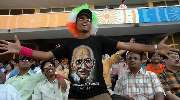 Damit-beginnt-die-Mystifizierung-Gandhis