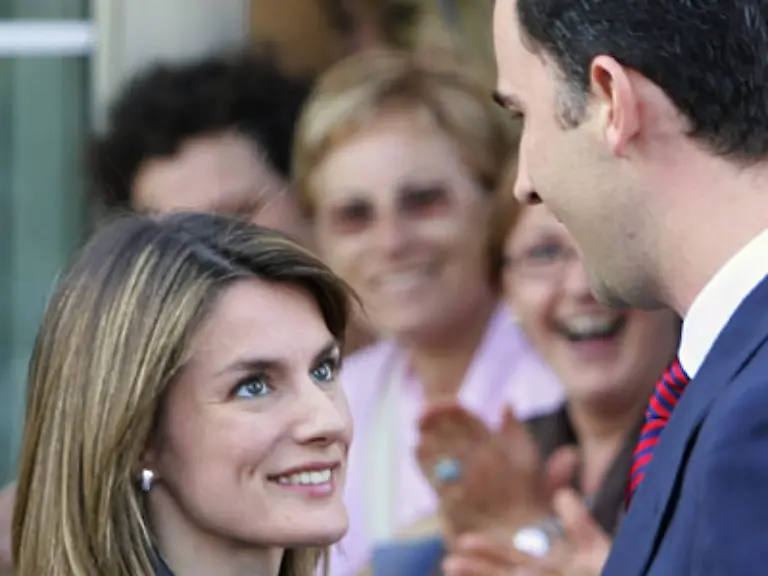 und-empfaengt-rund-1000-Buerger-zu-Audienzen-heisst-es-in-der-Statistik-des-Koenigshauses