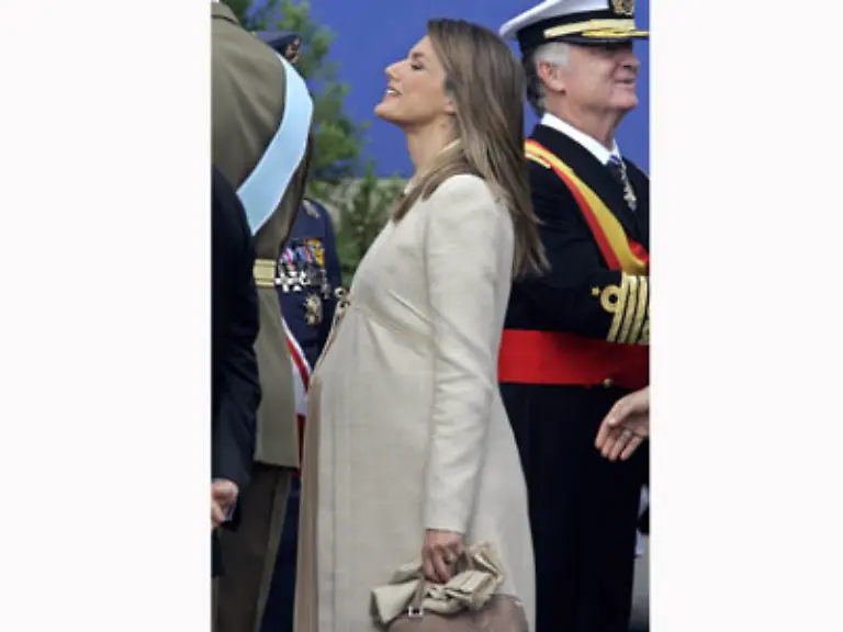 Die-schwangere-Kronprinzessin