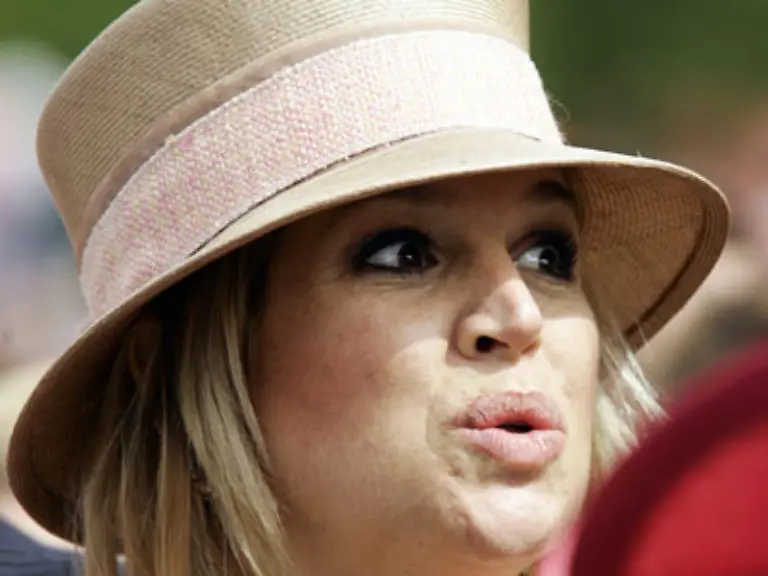 Ihre-Hut-Tradition-wird-fortgefuehrt