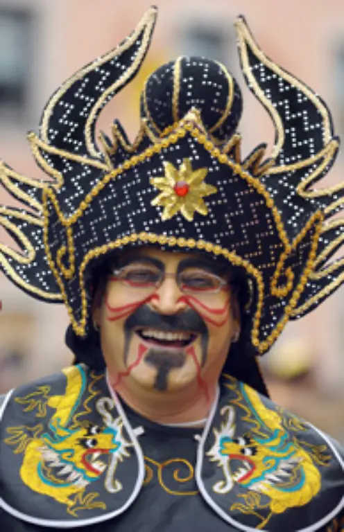 Der-Chinesenfasching-geht-auf-eine-Sage-zurueck-wonach-die-Dietfurter-im-Mittelalter-einen-Steuereintreiber-einfach-vor-der-Stadtmauer-stehen-liessen