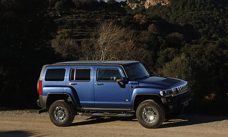 Dabei-bietet-der-Gelaendewagen-der-urspruenglich-fuer-das-Militaer-konzipiert-wurde-erstaunlich-viel-Komfort