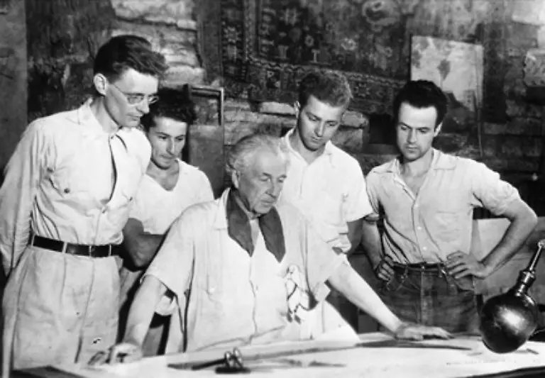 Und-um-die-Spontaneitaet-der-Kunden-zu-foerdern-ueberlassen-die-Planer-beim-Bau-eines-neuen-Marktes-nichts-dem-Zufall