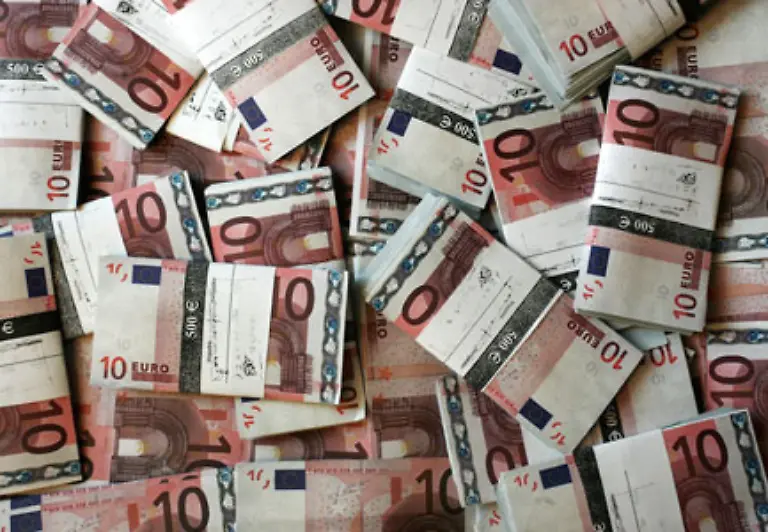 Ausserdem-steuert-Stuttgart-noch-2-14-Mrd-Euro-zum-Laenderfinanzausgleich-bei-Baden-Wuerttemberg-ist-damit-das-drittgroesste-Geberland-nach-Bayern