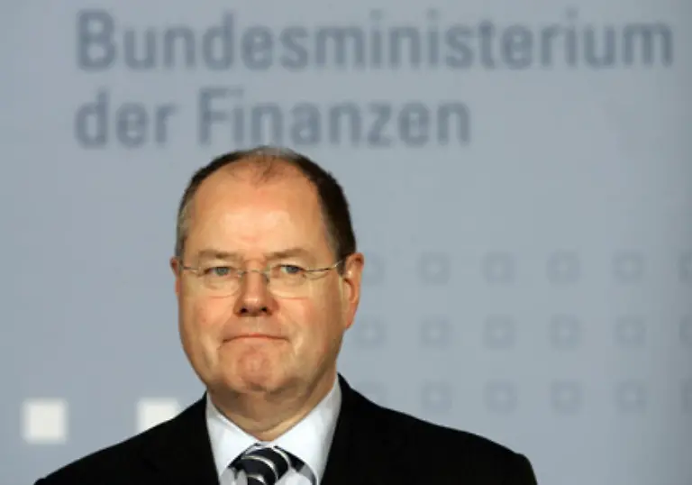 Nicht-zuletzt-verspricht-auch-der-Bundesfinanzminister-Peer-Steinbrueck-einen-ausgeglichenen-Haushalt-fuer-2011-Allein-38-7-Mrd-Euro-musste-die-Bundesregierung-2007-fuer-die-Zinstilgung-aufwenden