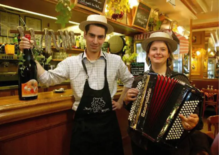 Das-Ergebnis-war-beeindruckend-Bei-frankophoner-Musik-griffen-Kunden-dreimal-haeufiger-zu-franzoesischen-Tropfen-bei-deutschen-Liedern-stieg-der-Absatz-deutscher-Weine