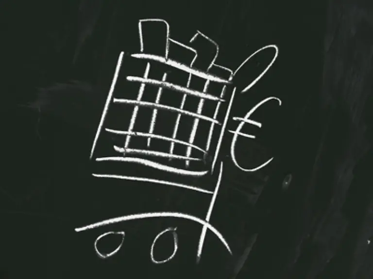 Dass-Ihre-Ersparnis-dabei-gerade-mal-12-Cent-betraegt-egal-Dass-unter-Ihrer-Spuele-noch-zwei-volle-Flaschen-auf-ihren-Einsatz-warten-auch-egal