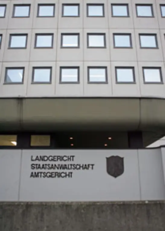 Ziel-der-Reise-ist-die-Staatsanwaltschaft-Bochum