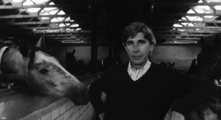 Zudem-musste-er-22-6-Millionen-Mark-Steuern-nachzahlen