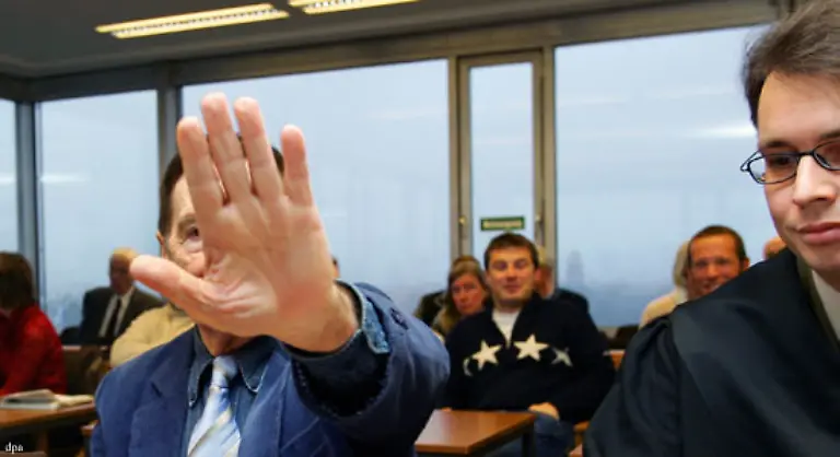 Saengerkollege-Freddy-Quinn-musste-sich-ebenfalls-vor-Gericht-verantworten