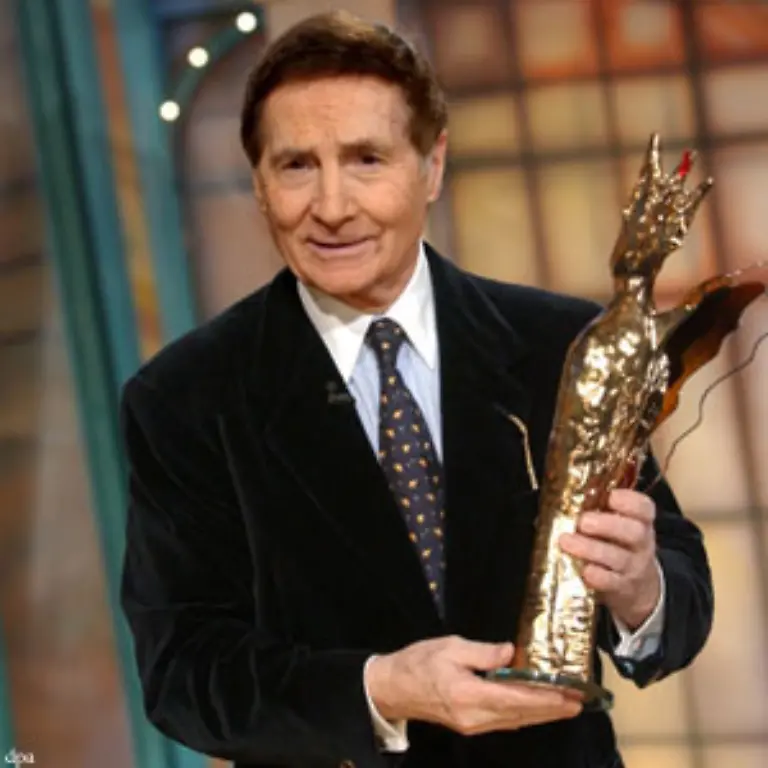 Er-hatte-seinen-Wohnsitz-in-der-Schweiz-angegeben-obwohl-er-doch-lieber-in-Hamburg-lebte