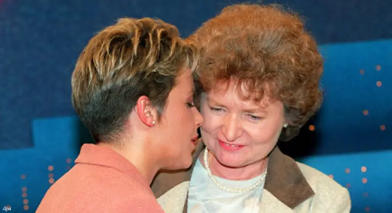 Die-nach-Belgien-umgesiedelte-Fernsehmoderatorin-Margarethe-Schreinemakers-geriet-in-den-90er-Jahren-ebenfalls-wegen-Aerger-mit-dem-Fiskus-in-die-Schlagzeilen