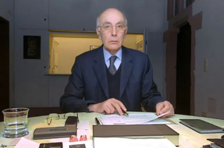 Sein-Amtsvorgaenger-Friderichs-kam-guenstiger-davon-Er-wurde-zu-einer-Geldstrafe-von-61-500-Mark-verurteilt