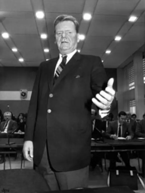 musste-550-000-Mark-wegen-Steuerhinterziehung-zahlen