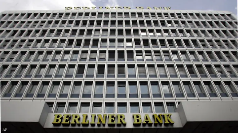 Lauritzen-der-fuer-die-Berliner-Bankengesellschaft-Immobiliengeschaefte-verwaltete-wurde-2006-wegen-Steuerhinterziehung-zu-elf-Monaten-auf-Bewaehrung-und-200-000-Euro-Strafzahlung-verurteilt