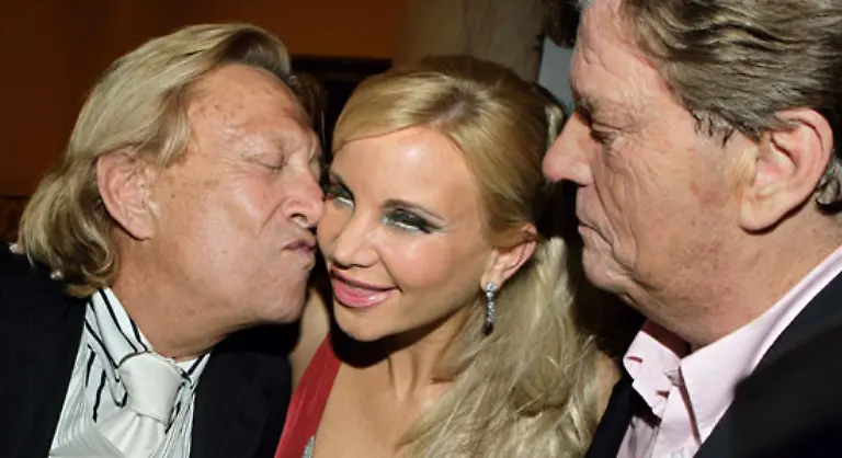 Hoppla-wer-knutscht-denn-da-Die-bessere-Haelfte-von-Tatjana-und-Foffi