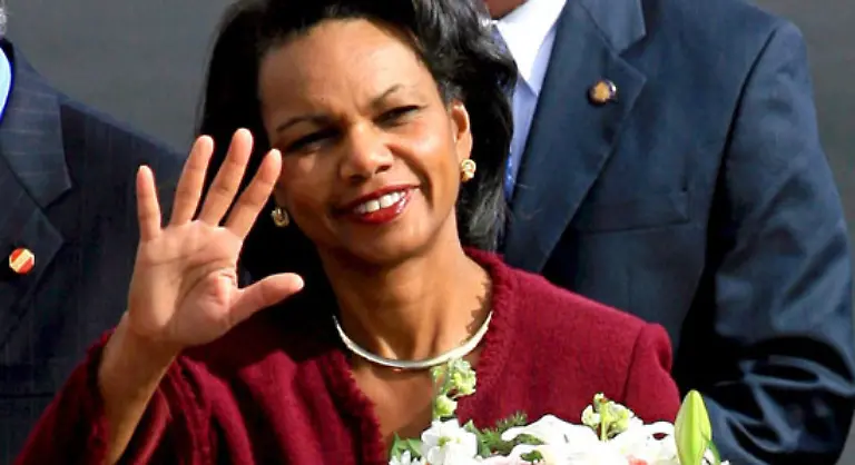 Hello-Germany-It-s-me-the-Condi-You-vote-me-on-platz-6-And-thanks-for-the-nice-flowers