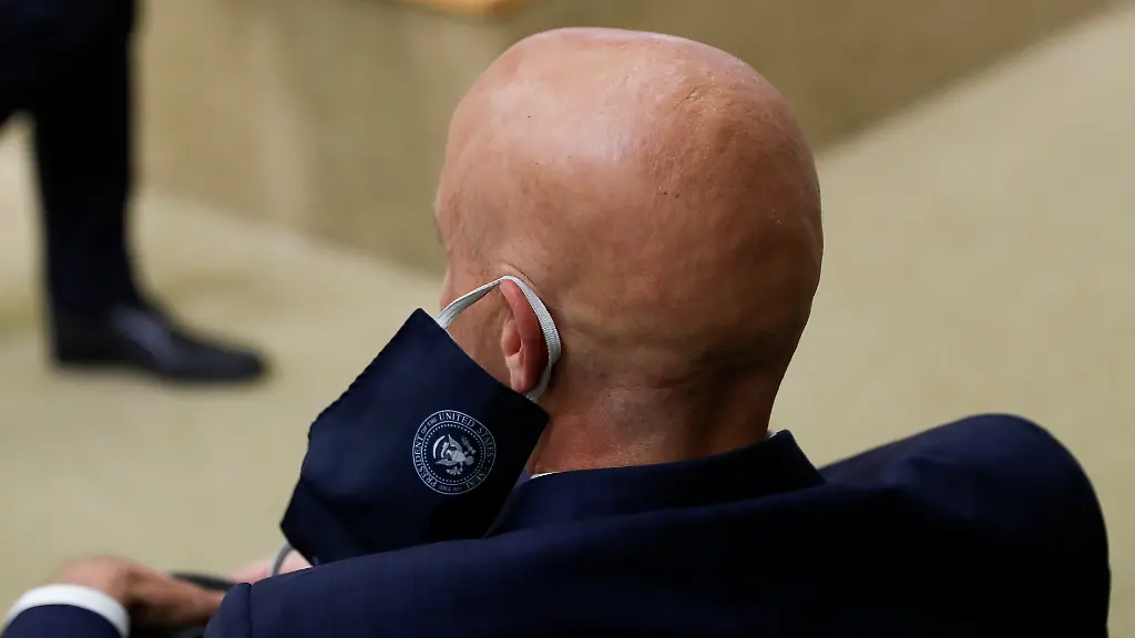 2020-07-24T201128Z-641560604-RC2WZH9LBXNV-RTRMADP-3-USA-TRUMP