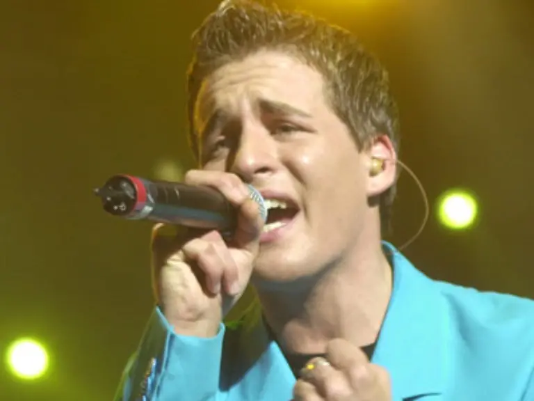 und-macht-junge-Menschen-entweder-zum-Superstar
