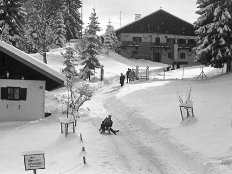 wuchs-der-Industriellen-Spross-ohne-materielle-Sorgen-und-Noete-auf-und-konnte-sich