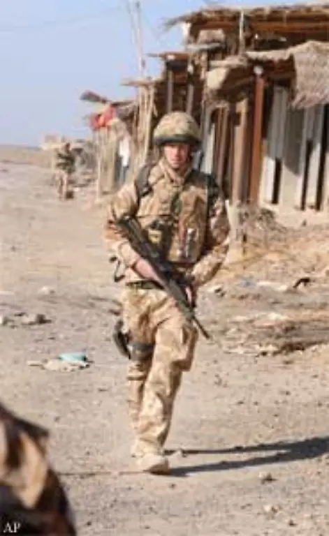 Zehn-Wochen-lang-kaempfte-er-dafuer-mit-den-britischen-Truppen-gegen-die-Taliban