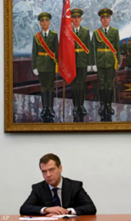 Und-er-verspricht-was-der-Westen-gerne-hoert-und-was-nicht-gerade-zu-Putins-Hauptanliegen-gehoert
