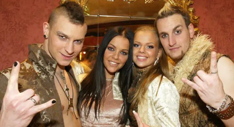 Die-Pop-Gruppe-war-im-Jahr-2000-als-Sieger-aus-der-TV-Castingshow-Popstars-hervorgegangen-und-hat-Nummer-Eins-Hits-sowie-Millionen-Plattenverkaeufe-auf-ihrem-Konto-stehen