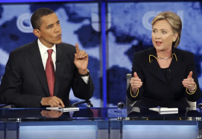 Ihrem-Kontrahenten-Obama-versucht-sie-nun-eine-Tandem-Loesung-schmackhaft-zu-machen-mit-ihr-an-der-Spitze-selbstverstaendlich-Dann-ginge-es-gemeinsam-gegen-den-Republikaner-McCain-und-ums-Weisse-Haus
