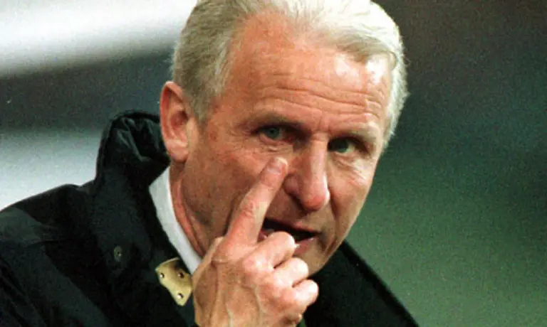 Wir-haben-nicht-offensiv-gespielt-Es-gibt-keine-deutsche-Mannschaft-spielt-offensiv-und-die-Namen-offensiv-wie-Bayern-Letzte-Spiel-hatten-wir-in-Platz-drei-Spitzen-Elber-Jancker-und-dann-Zickler