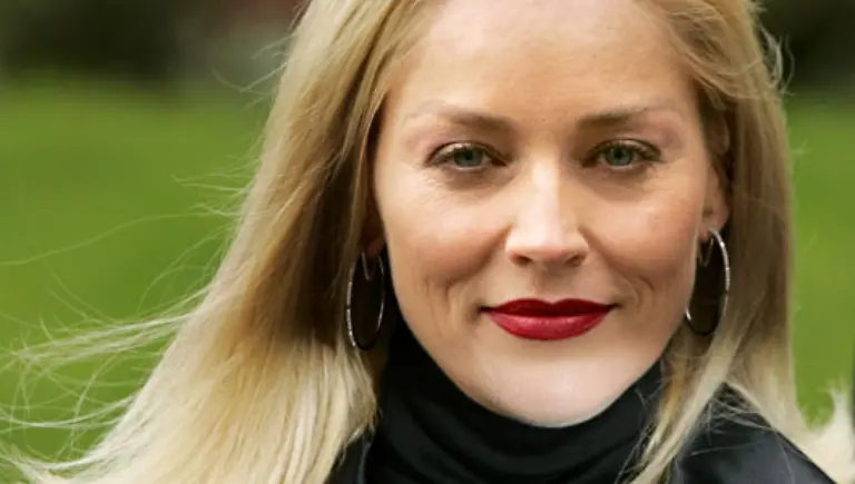 wo-sie-als-Model-unter-Vertrag-genommen-wurde