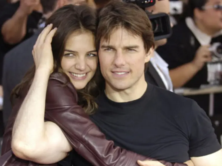 Zuerst-nur-als-die-Neue-von-Hollywood-Star-Tom-Cruise-wahrgenommen